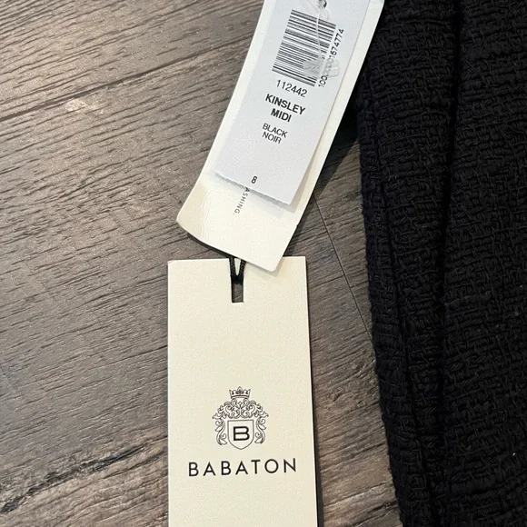 NWT | Aritzia Babaton Kinsley Midi Skirt - Picture 4 of 8